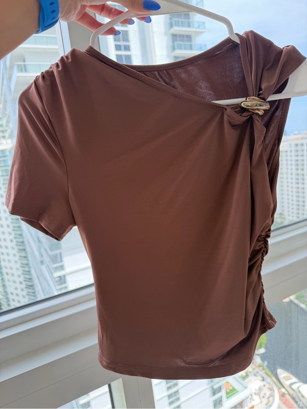 SHEIN Brown One-Shoulder Ruched Short Sleeve Top with Ring Detail